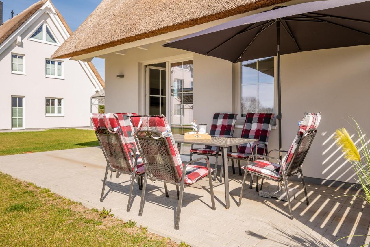 Reetidyll Am Haff Villa Pepelow Exterior foto