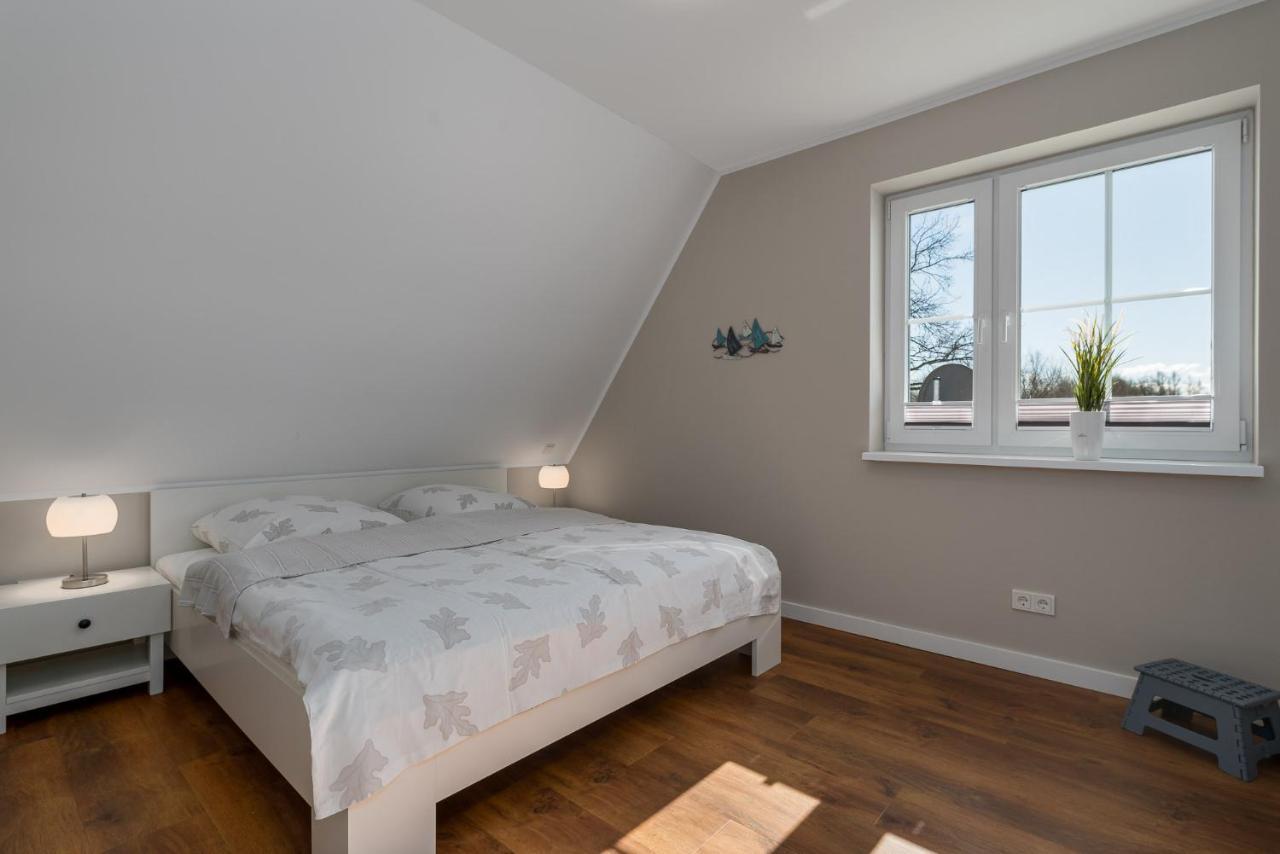 Reetidyll Am Haff Villa Pepelow Exterior foto