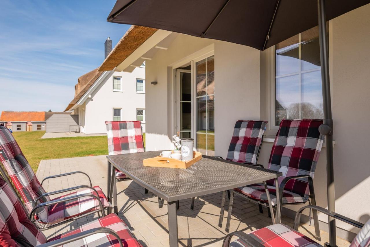 Reetidyll Am Haff Villa Pepelow Exterior foto